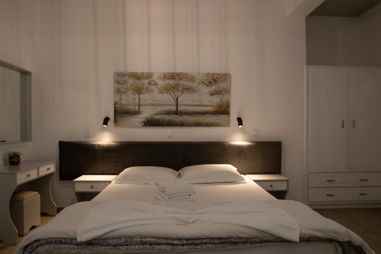 Sea Breeze 2 Apartments Мастрихари Екстериор снимка