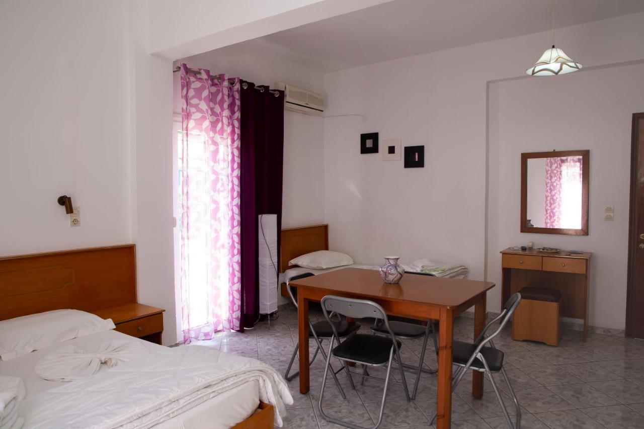 Sea Breeze 2 Apartments Мастрихари Екстериор снимка