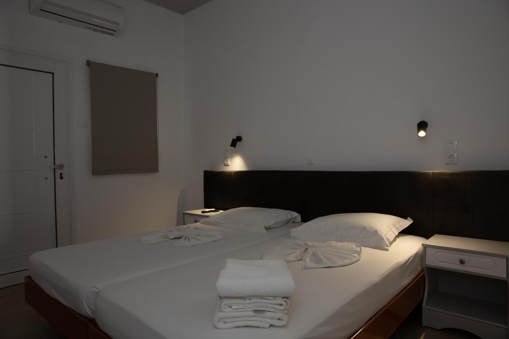 Sea Breeze 2 Apartments Мастрихари Екстериор снимка